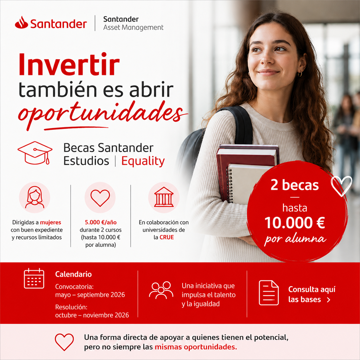 Estudiante universitaria con libros promocionando las Becas Santander Estudios Equality de Santander Asset Management.